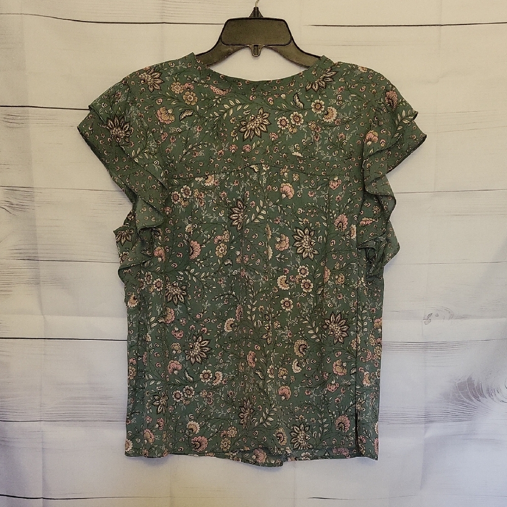DR2 Green Floral Ruffle Blouse